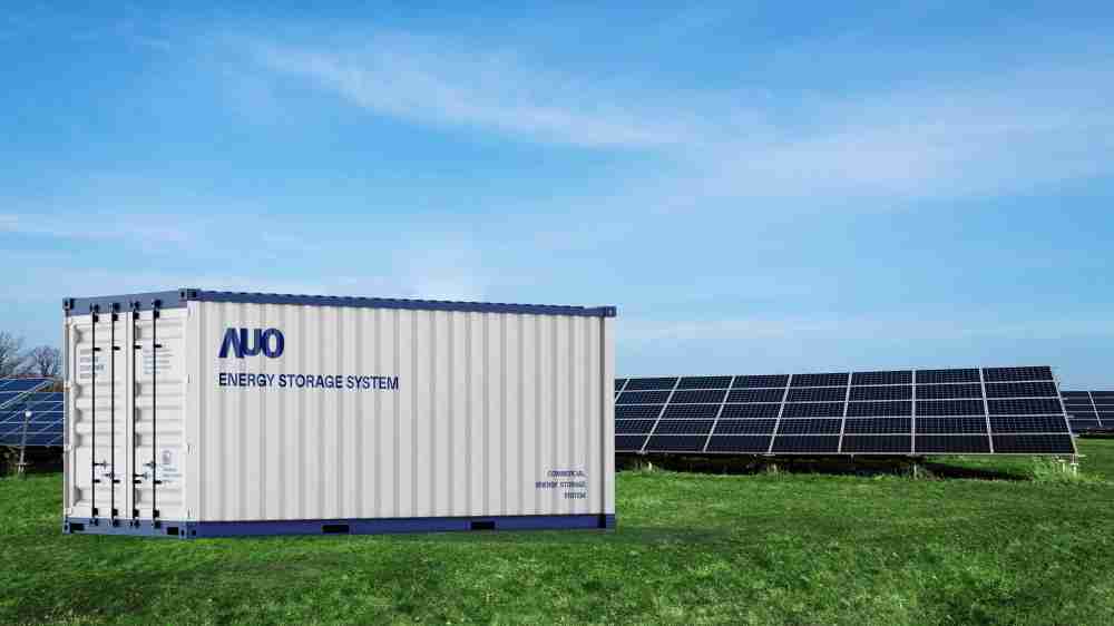 万利透过AI数据管理，，提供不同类型用户进行储能与能源管理，，，达到再生能源管控调度成效